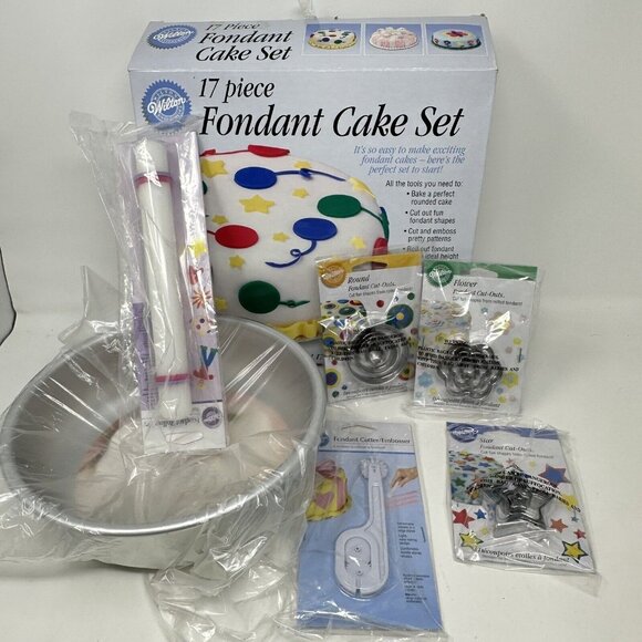 Wilton Fondant Cake Decorating Set 17 Pc Flower Star Round Shape Cutters - Picture 5 of 13